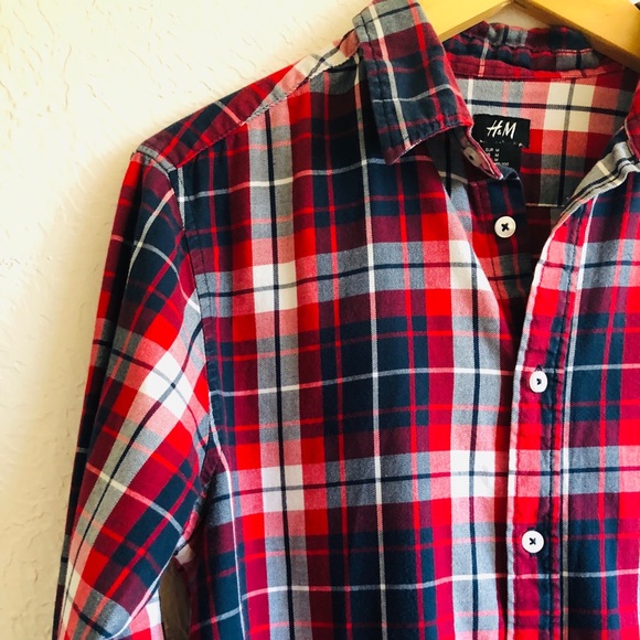 3/$12 Red, White, & Blue Button Up - Picture 2 of 4